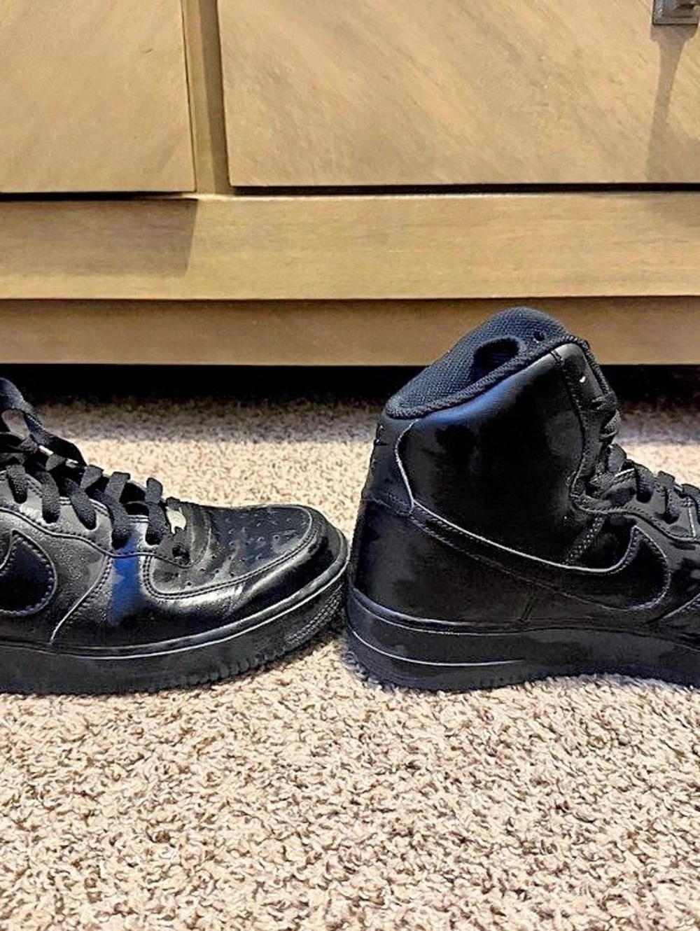 Nike Air Force 1 High Top Sneakers in Black US 9.5